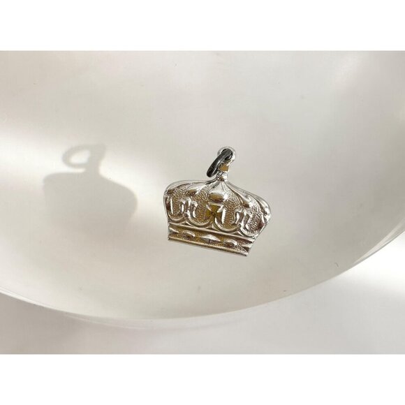 Crown Shaped Hand Carved 925 Wells Sterling Silver Vintage Pendant | Charm - Picture 5 of 7